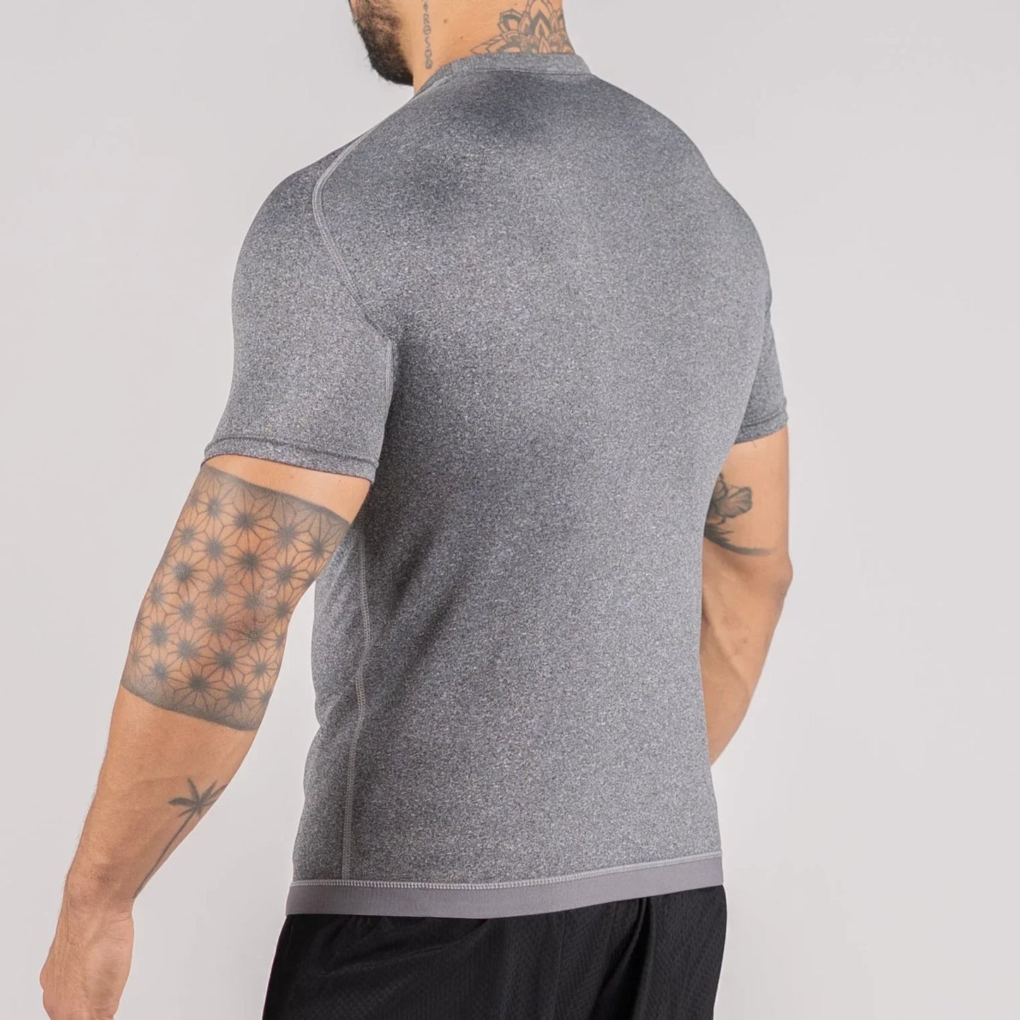 MEN'S HEAT TRAPPING T-SHIRT