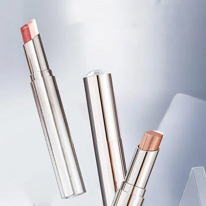 Benefit crit! 💥 Buy 1 get 2 waterproof eyeshadow sticks, a must-have for lazy people!